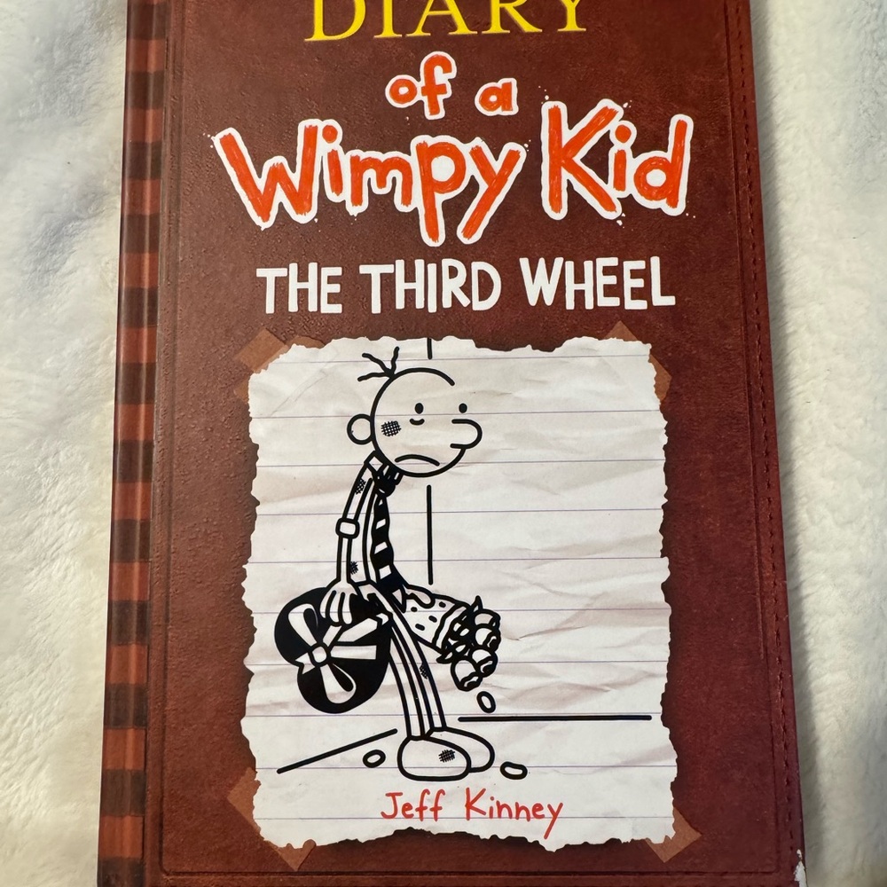 Diary of a Wimpy Kid: The Third Wheel - Brown Cover
